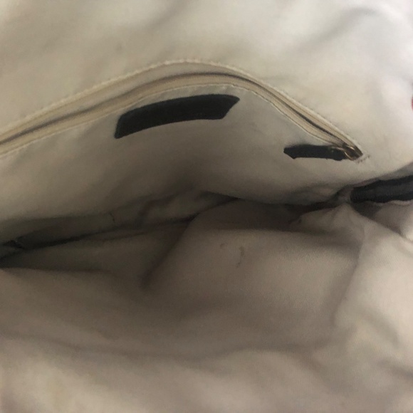 Black leather knapsack -very good condition - soft leather - Picture 9 of 9